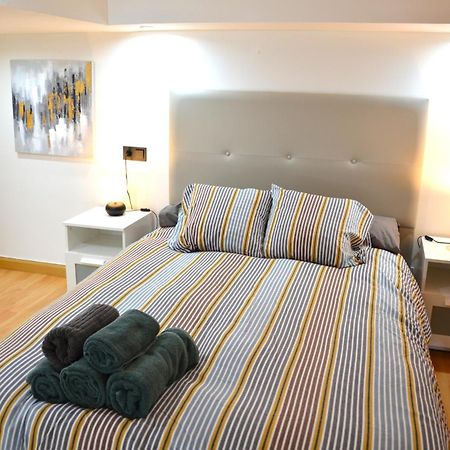 Apartamento Candalex En Malaga Zewnętrze zdjęcie
